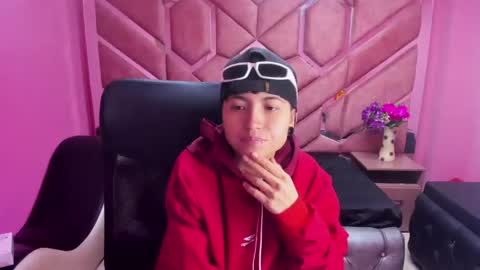 Snapshot of im_mathias chatting on 01/22/25, 06:42 mathias online show from 01/22/25, 06:42