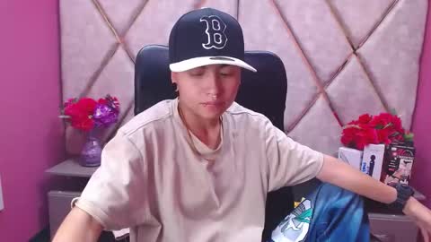 Snapshot of im_mathias chatting on 02/15/25, 06:44 mathias online show from 02/15/25, 06:44