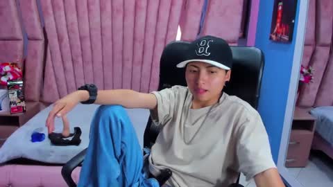 Snapshot of im_mathias chatting on 03/11/25, 03:37 mathias online show from 03/11/25, 03:37