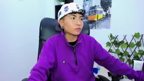 Snapshot of im_mathias chatting on 11/06/25, 04:24 mathias online show from 11/06/25, 04:24