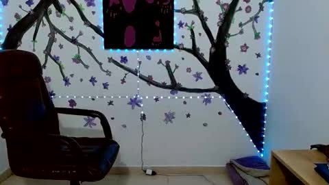 IM  May online show from 01/16/26, 08:35