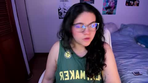 mei mei uwu online show from 01/09/26, 12:57