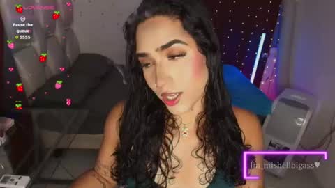 Snapshot of im_miabigass chatting on 07/11/26, 05:10 Mishell Martinez INSTAGRAM im mishellbigass online show from 07/11/26, 05:10