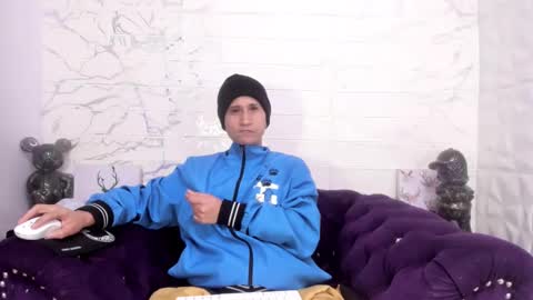 Snapshot of im_milan_rs chatting on 01/30/25, 09:47 im_milan_rs online show from 01/30/25, 09:47