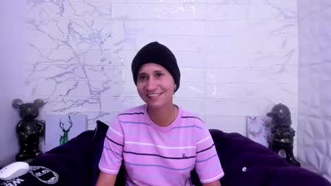 Snapshot of im_milan_rs chatting on 01/31/25, 01:54 im_milan_rs online show from 01/31/25, 01:54