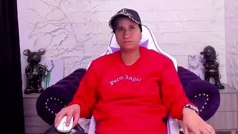 Snapshot of im_milan_rs chatting on 02/04/25, 04:05 im_milan_rs online show from 02/04/25, 04:05