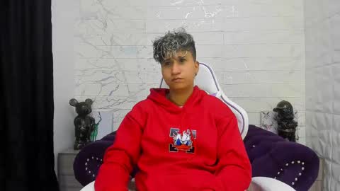 Snapshot of im_milan_rs chatting on 02/17/25, 12:43 im_milan_rs online show from 02/17/25, 12:43