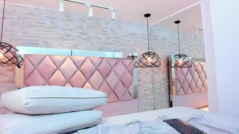 im mou  online show from 01/24/25, 03:45