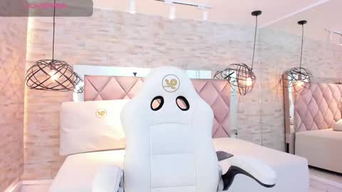 im mou  online show from 03/01/25, 03:49