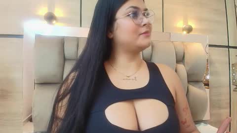 im mou  online show from 09/11/25, 12:38