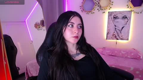 Snapshot of im_rosse_ chatting on 11/18/25, 06:34 Jade Rosse online show from 11/18/25, 06:34