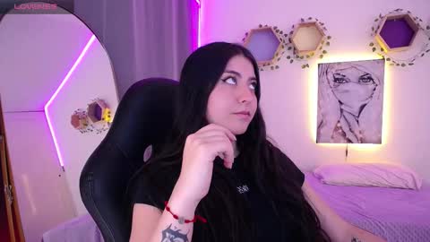 Snapshot of im_rosse_ chatting on 11/27/25, 07:49 Jade Rosse online show from 11/27/25, 07:49