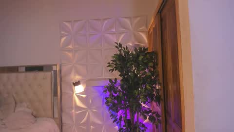 im_sebaslopez online show from 11/18/25, 11:37