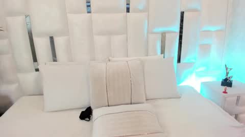 Tara Black online show from 01/16/26, 04:16