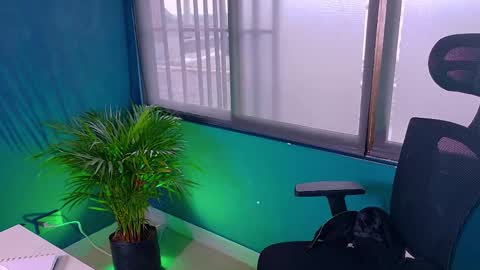 Tavo online show from 02/16/26, 06:04