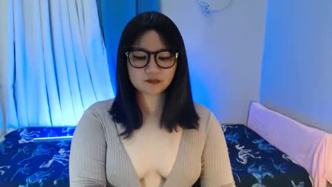 Snapshot of im_ur_cutiewife chatting on 09/13/25, 09:25 cherryl online show from 09/13/25, 09:25