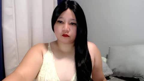 Snapshot of im_ur_cutiewife chatting on 10/15/25, 06:35 cherryl online show from 10/15/25, 06:35