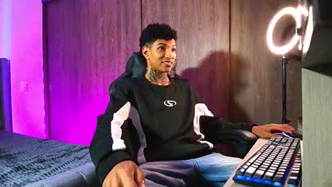 Snapshot of im_usuga chatting on 03/27/26, 04:51 im_usuga online show from 03/27/26, 04:51