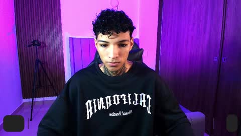 Snapshot of im_usuga chatting on 04/10/26, 08:30 im_usuga online show from 04/10/26, 08:30