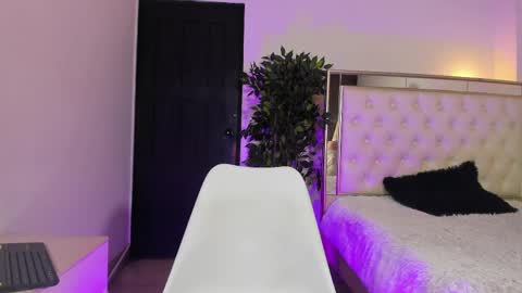 Snapshot of im_xandersmith chatting on 04/12/26, 07:19 im_xandersmith online show from 04/12/26, 07:19