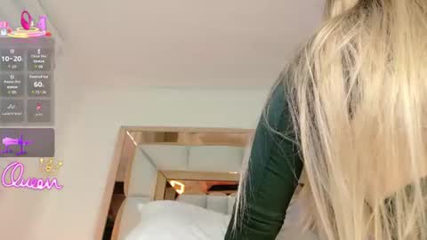 Snapshot of im_yours_01 chatting on 06/19/26, 05:12 daniella online show from 06/19/26, 05:12