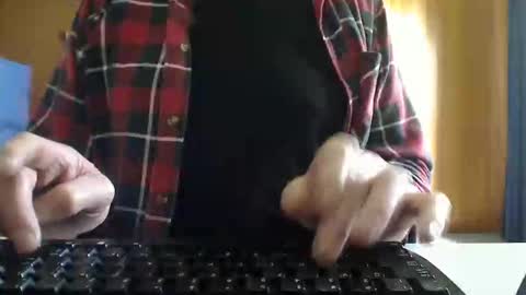 Aussie Guy online show from 05/25/26, 11:55