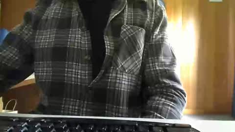 Aussie Guy online show from 05/27/26, 11:35