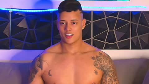 Snapshot of imconor chatting on 02/03/25, 10:21 imconor online show from 02/03/25, 10:21