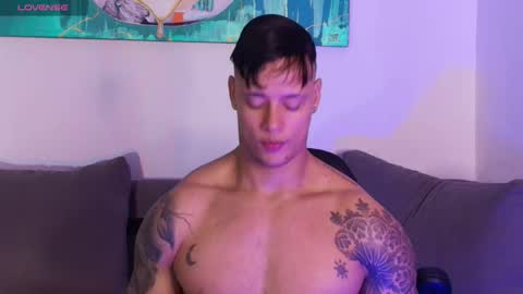 Snapshot of imconor chatting on 11/27/25, 01:29 imconor online show from 11/27/25, 01:29