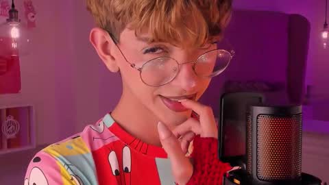 Snapshot of imdamiano chatting on 09/17/25, 07:37 Damiano online show from 09/17/25, 07:37