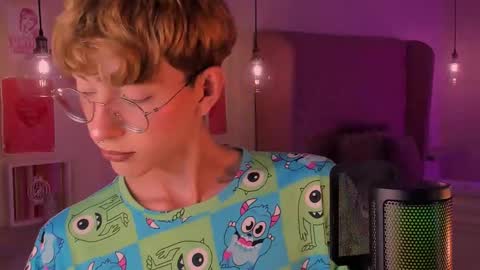 Snapshot of imdamiano chatting on 09/28/25, 07:19 Damiano online show from 09/28/25, 07:19