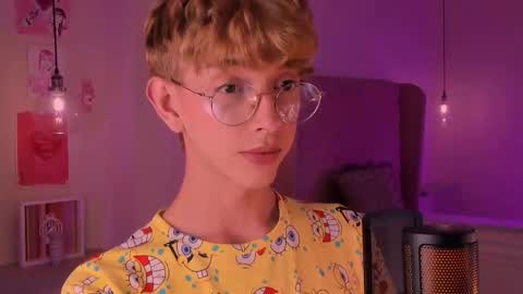 Snapshot of imdamiano chatting on 10/04/25, 10:30 Damiano online show from 10/04/25, 10:30