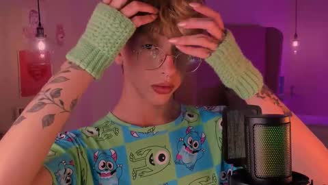 Snapshot of imdamiano chatting on 10/06/25, 11:57 Damiano online show from 10/06/25, 11:57