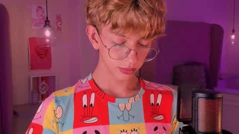 Snapshot of imdamiano chatting on 10/19/25, 09:15 Damiano online show from 10/19/25, 09:15