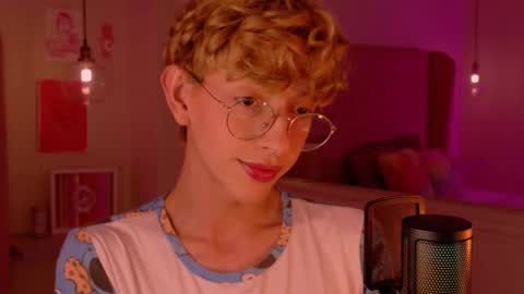 Snapshot of imdamiano chatting on 10/29/25, 09:27 Damiano online show from 10/29/25, 09:27