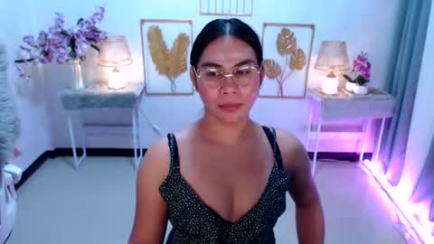 Ashley online show from 12/25/24, 10:39