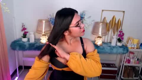 Ashley online show from 01/30/25, 06:43