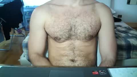 Snapshot of imfranky10 chatting on 11/13/25, 12:37 frank online show from 11/13/25, 12:37