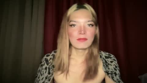 Mika online show from 04/14/26, 07:03