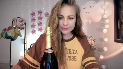 ImKeira online show from 06/17/26, 08:43