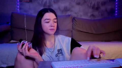 Snapshot of imkittygirlss chatting on 12/21/25, 04:25 imkittygirlss online show from 12/21/25, 04:25