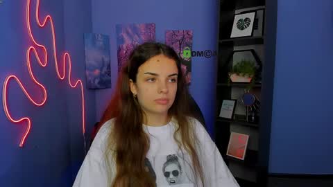 Leyla online show from 06/23/26, 11:19