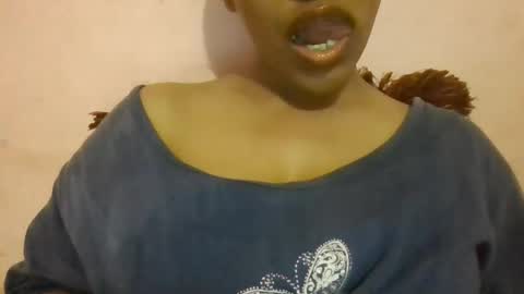 Snapshot of imlovelyrose chatting on 03/04/25, 05:34 ROSE online show from 03/04/25, 05:34