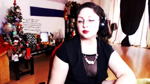 Snapshot of imperatrizasado chatting on 12/26/24, 08:50 Empress online show from 12/26/24, 08:50