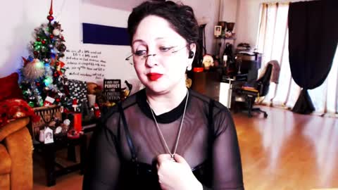 Snapshot of imperatrizasado chatting on 01/08/25, 02:03 Empress online show from 01/08/25, 02:03