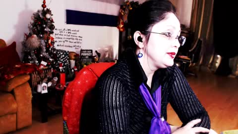 Snapshot of imperatrizasado chatting on 01/09/25, 04:49 Empress online show from 01/09/25, 04:49