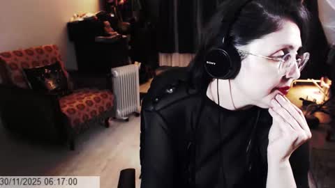 Snapshot of imperatrizasado chatting on 11/30/25, 04:16 Empress online show from 11/30/25, 04:16