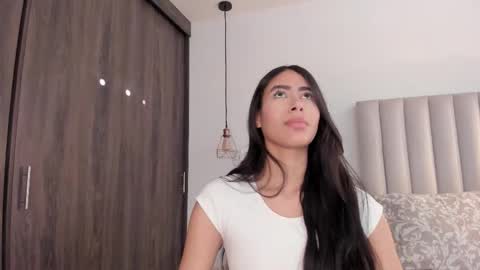 Snapshot of imsaraah chatting on 12/20/25, 09:44 sarah online show from 12/20/25, 09:44