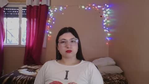 Snapshot of imsohornydacom chatting on 06/07/26, 05:27 Florencia online show from 06/07/26, 05:27