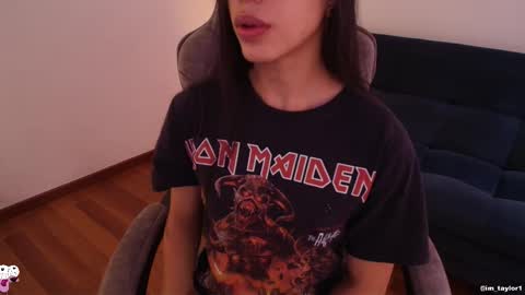 TAYLOR  online show from 10/17/25, 10:12